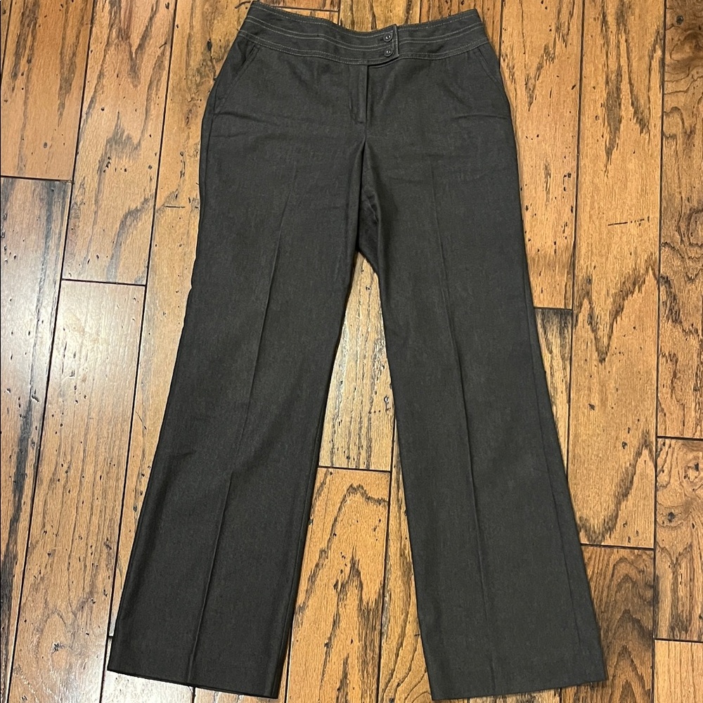 Women's Bandolino pants that match with jacket in separate listing. Size 4